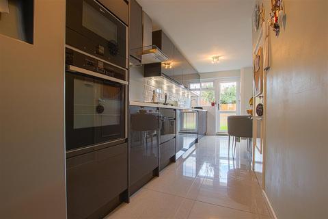 32 Steward Close, Cheshunt, Waltham Cross, EN8 8UW