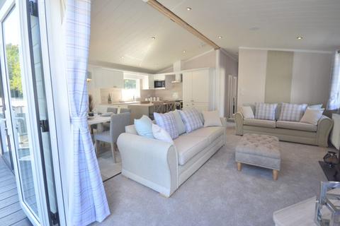 3 bedroom lodge for sale, Coghurst Hall Holiday Park