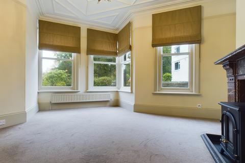 2 bedroom flat to rent, Victoria Road, Harrogate, HG2