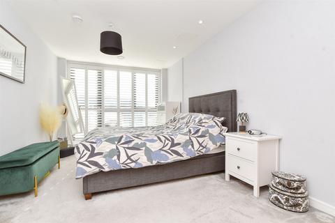 1 bedroom apartment for sale, Cavalier Close, Wallington, Surrey