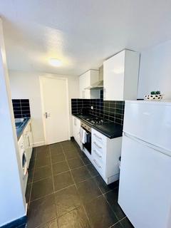 2 bedroom flat to rent, Dalston Lane, London, E8