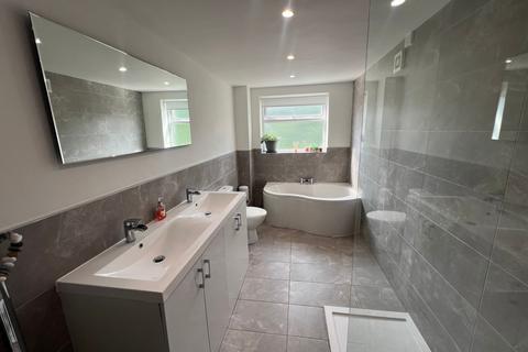 35 Clydach Road, Tonypandy, CF40 2BD
