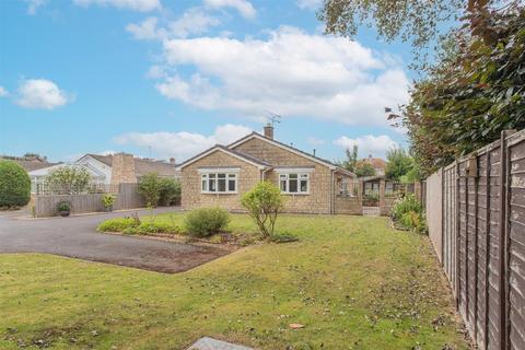 3 bedroom detached bungalow for sale, Shurnhold, Melksham