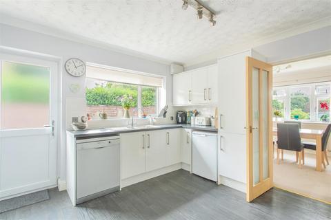 20b Shurnhold, Melksham, SN12 8DG