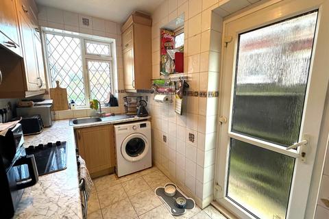 27 Burns Avenue, Feltham, TW14 9LZ