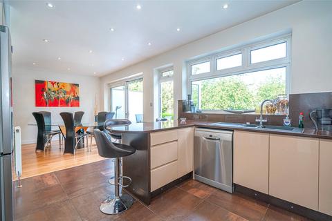 13 Abbots Gardens, London, N2 0JG
