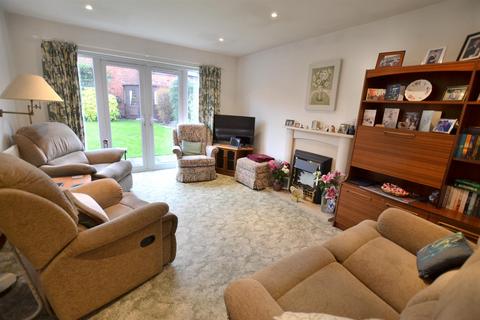 3 bedroom detached bungalow for sale, Lacey Court, Shepshed LE12