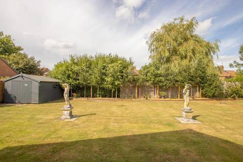 4 bedroom detached house for sale, Mill Gardens, Snettisham