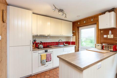 613 Ferry Road, Edinburgh, EH4 2TT