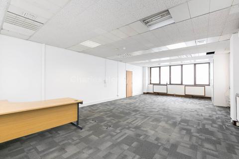 Office to rent, Chase Road, Southgate