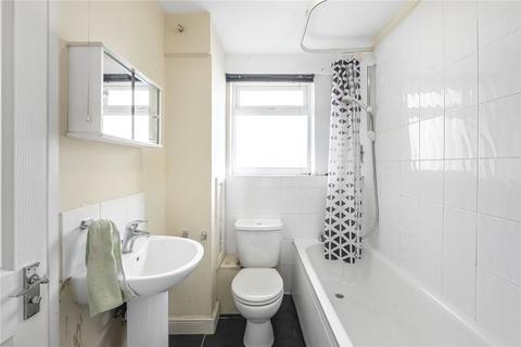 1 bedroom flat for sale, Lindsay Court, Battersea High Street, London, SW11