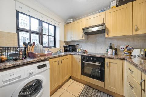 1 bedroom flat for sale, Slough,  Berkshire,  SL1