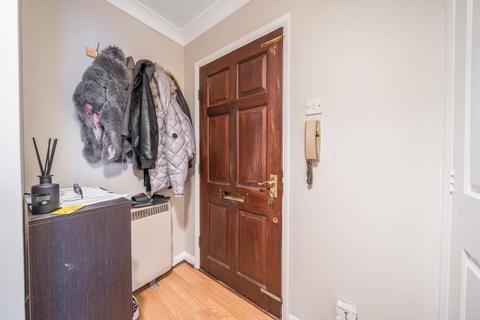 1 bedroom flat for sale, Slough,  Berkshire,  SL1