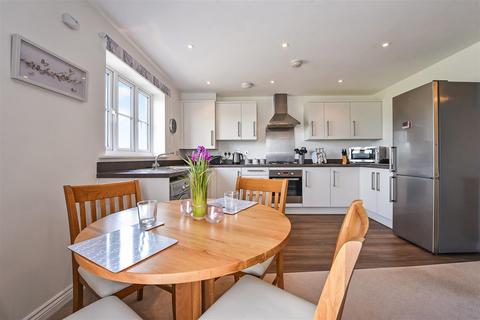 1 bedroom flat for sale, Cutforth Way, Romsey, Hampshire