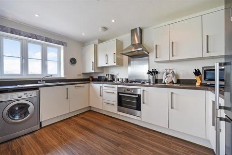 1 bedroom flat for sale, Cutforth Way, Romsey, Hampshire