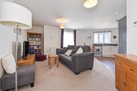 1 bedroom flat for sale, Cutforth Way, Romsey, Hampshire