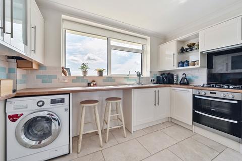 2 bedroom apartment for sale, Beverley Court, Pulborough, West Sussex