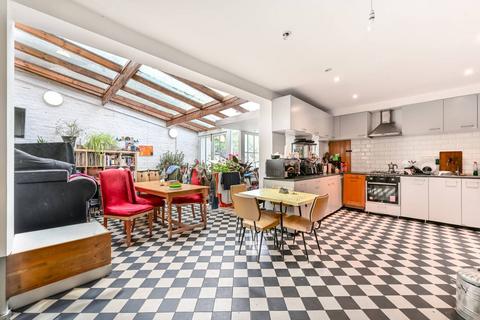 7 bedroom end of terrace house for sale, Tytherton Road, Tufnell Park, London, N19