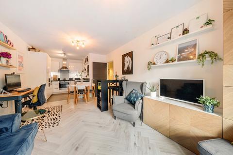 1 bedroom apartment for sale, Buckstone Apartments, 140 Blackfriars Road, London, SE1