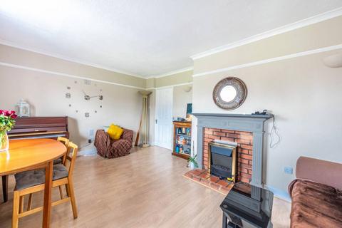 2 bedroom flat to rent, Southcote Rise, Ruislip, HA4