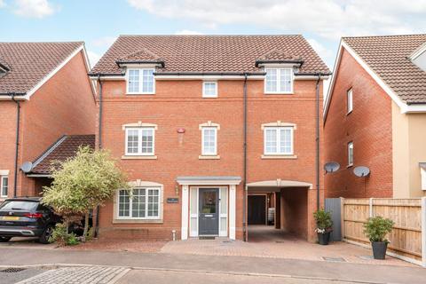 5 bedroom townhouse for sale, Bittern Road, Costessey