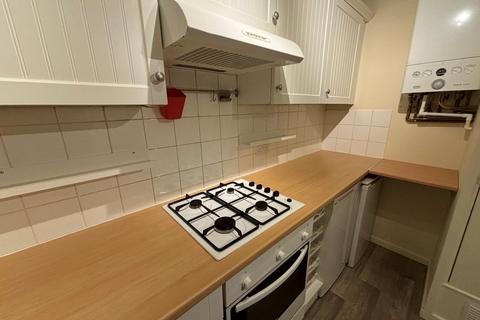 2 bedroom flat to rent, Wycliffe Drive, Leeds, West Yorkshire, LS17
