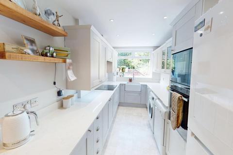 17 Chorley Road, Westhoughton, Bolton, BL5 3PD