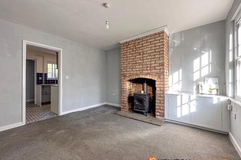 2 bedroom end of terrace house for sale, Parliament Street, Newark NG24