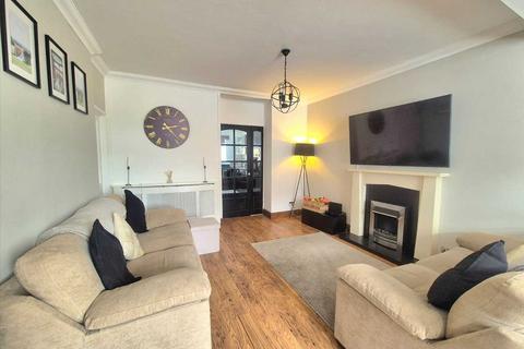 90 Charles Street, Tonypandy, CF40 2AW