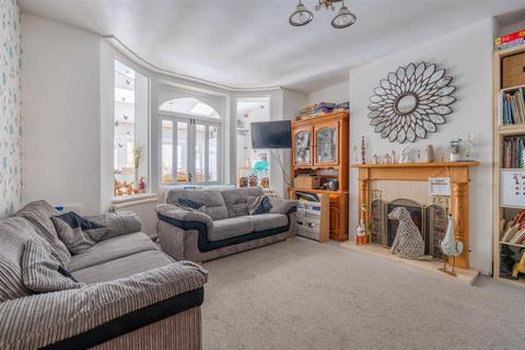 4 bedroom detached house for sale, Charlton Park, Keynsham, Bristol