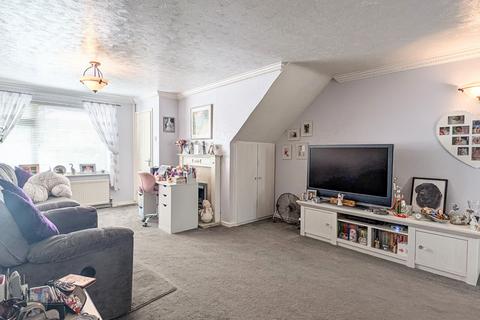 24 Standedge, Wilnecote, Tamworth, B77 4LB