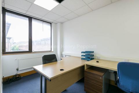 Office to rent, Chase Road, Southgate