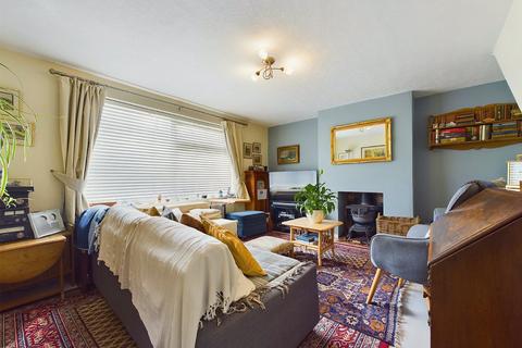 7 Halifax Drive, Worcester, WR2 4DR