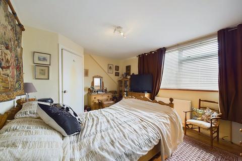 7 Halifax Drive, Worcester, WR2 4DR
