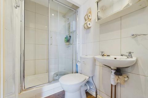 7 Halifax Drive, Worcester, WR2 4DR