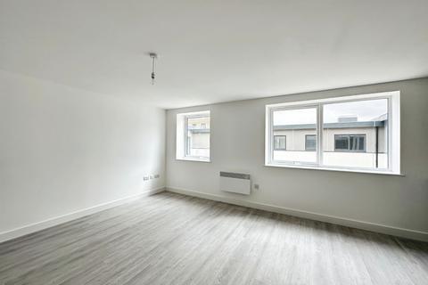 1 bedroom flat to rent, Card House, Bingley Road, Bradford, West Yorkshire, BD9