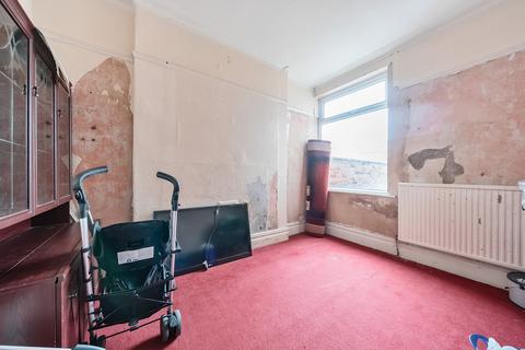 4 bedroom terraced house for sale, East Road, Manchester, M12