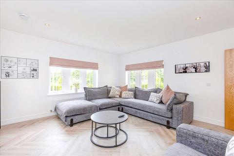 31 Kings View Crescent, Ratho, Newbridge, EH28 8AF