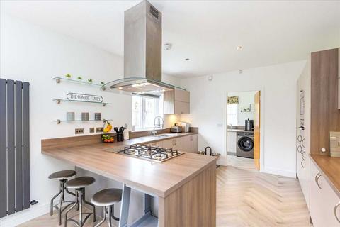 31 Kings View Crescent, Ratho, Newbridge, EH28 8AF