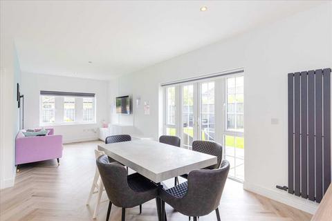 31 Kings View Crescent, Ratho, Newbridge, EH28 8AF