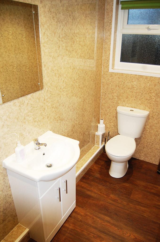 Bathroom 1.2