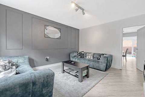 25 Abingdon Close, Basildon, SS15 6LJ