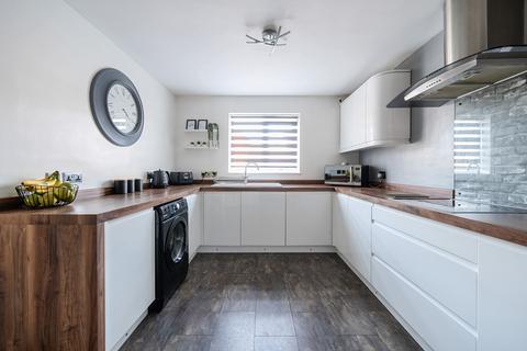 40 Atherston, Bristol, BS30 8YB