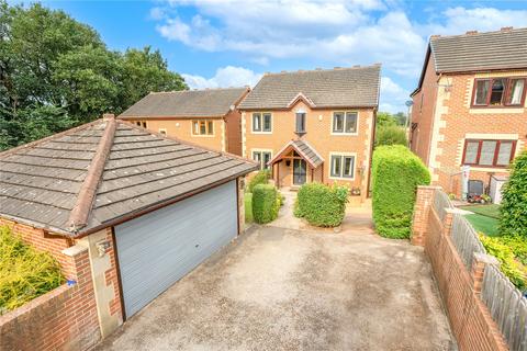 5 bedroom detached house for sale, Oakhall Park, Crigglestone, Wakefield, West Yorkshire