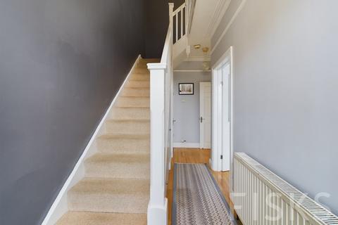 330 Central Avenue, Southend-on-sea, SS2 4EG