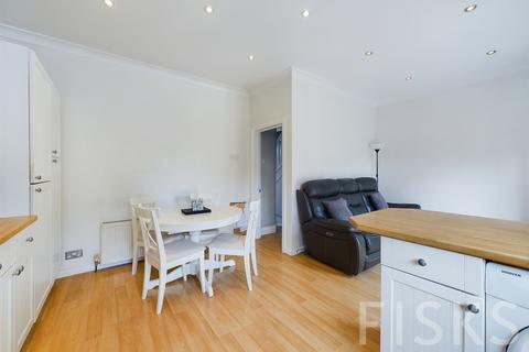 330 Central Avenue, Southend-on-sea, SS2 4EG