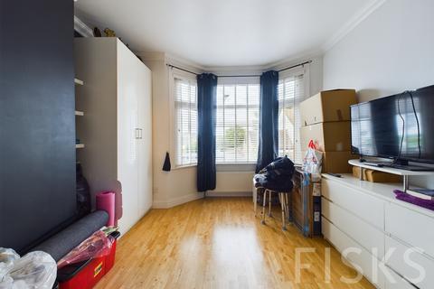 330 Central Avenue, Southend-on-sea, SS2 4EG