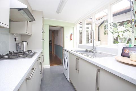 4 bedroom terraced house for sale, High Street, Dover, CT16