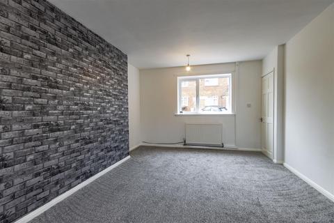 3 bedroom semi-detached house for sale, Walton Drive, Boythorpe, Chesterfield