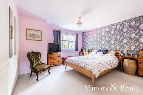 12 Broom Close, Taverham, Norwich, NR8 6FS